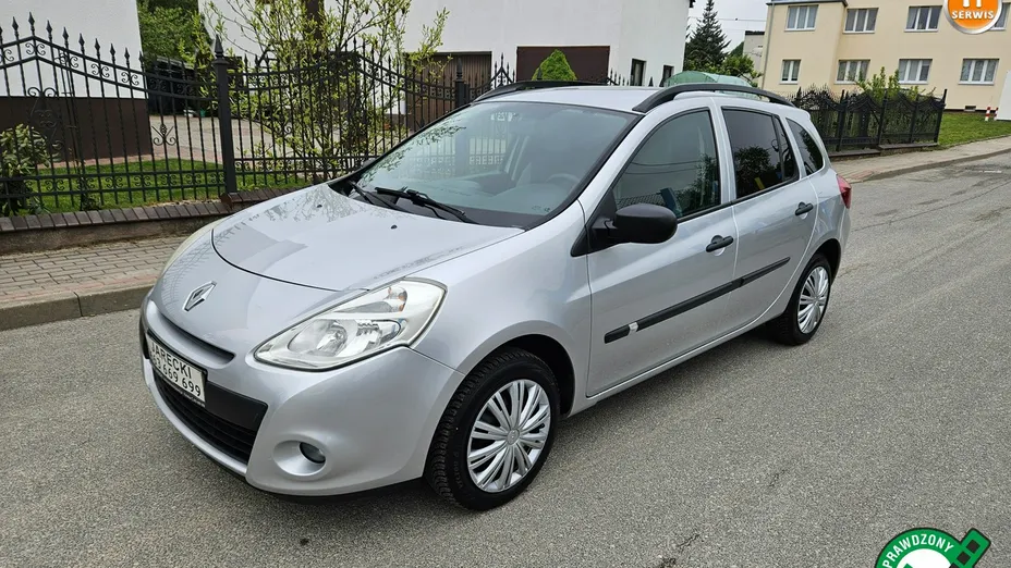RENAULT Clio -