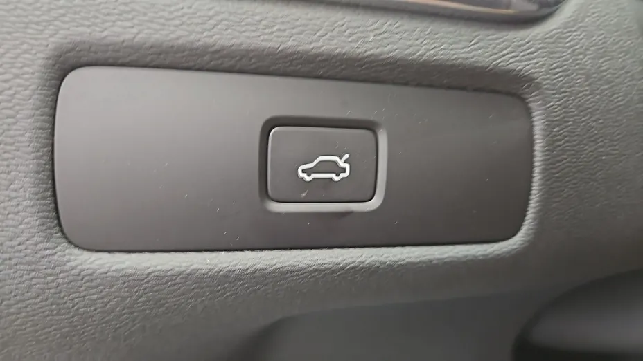 VOLVO XC60 -