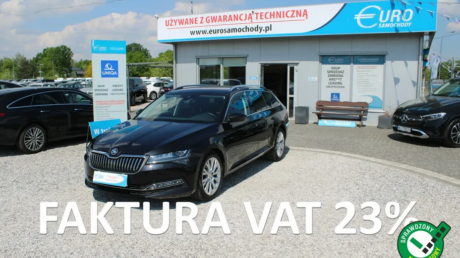 SKODA Superb -