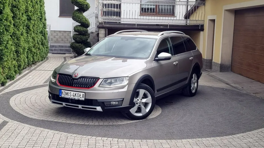 SKODA Octavia -