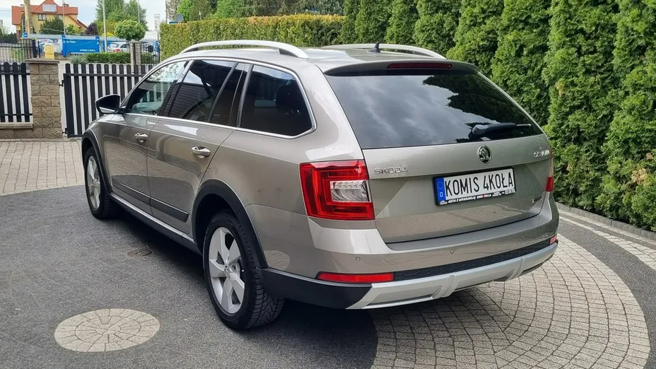 SKODA Octavia -