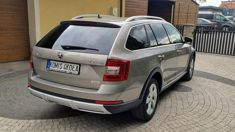 SKODA Octavia -