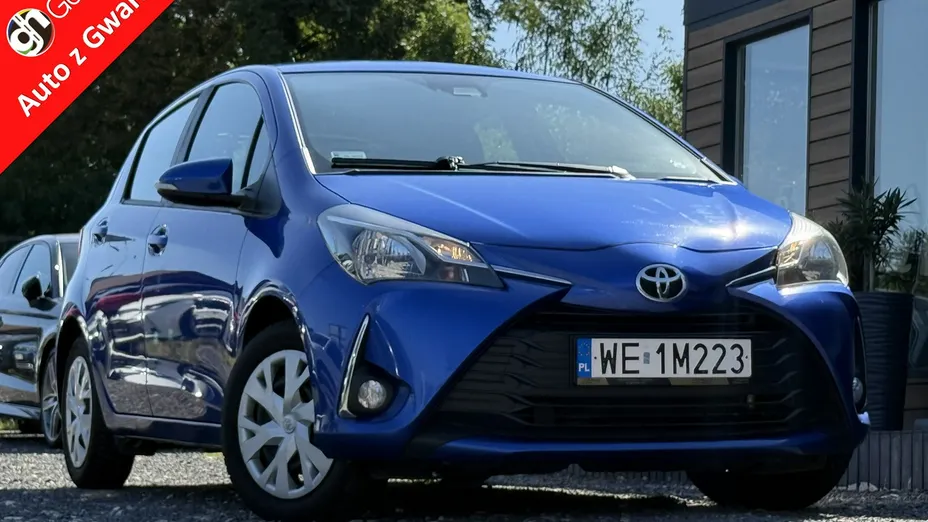 TOYOTA Yaris -