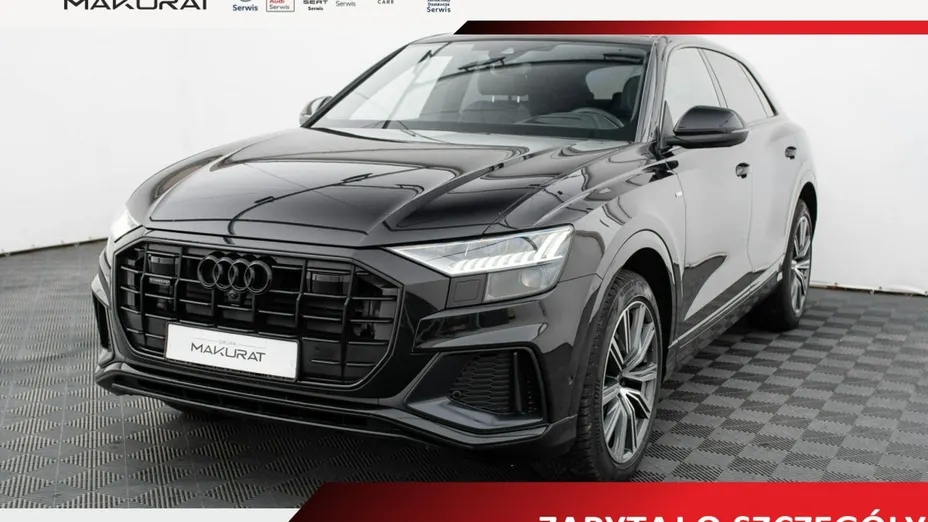 AUDI Q8 -