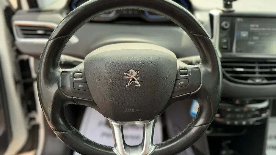 PEUGEOT 2008 -