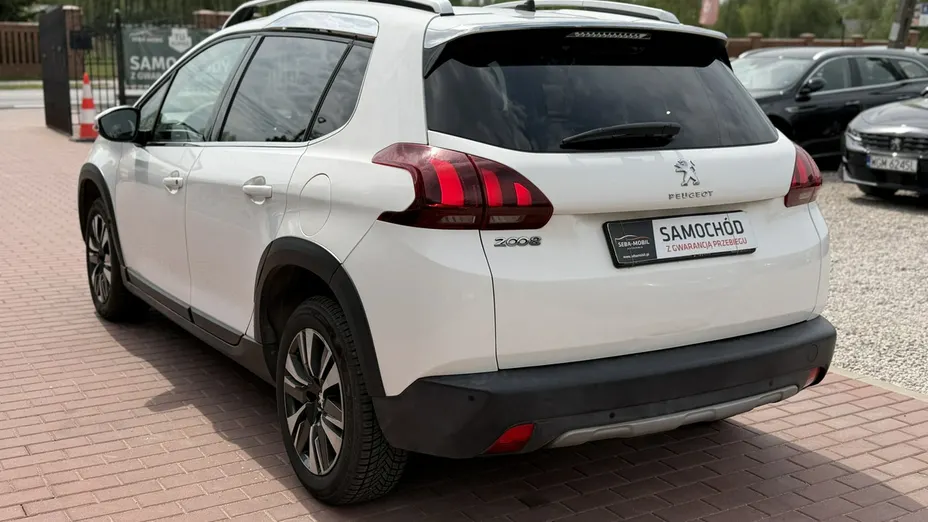 PEUGEOT 2008 -