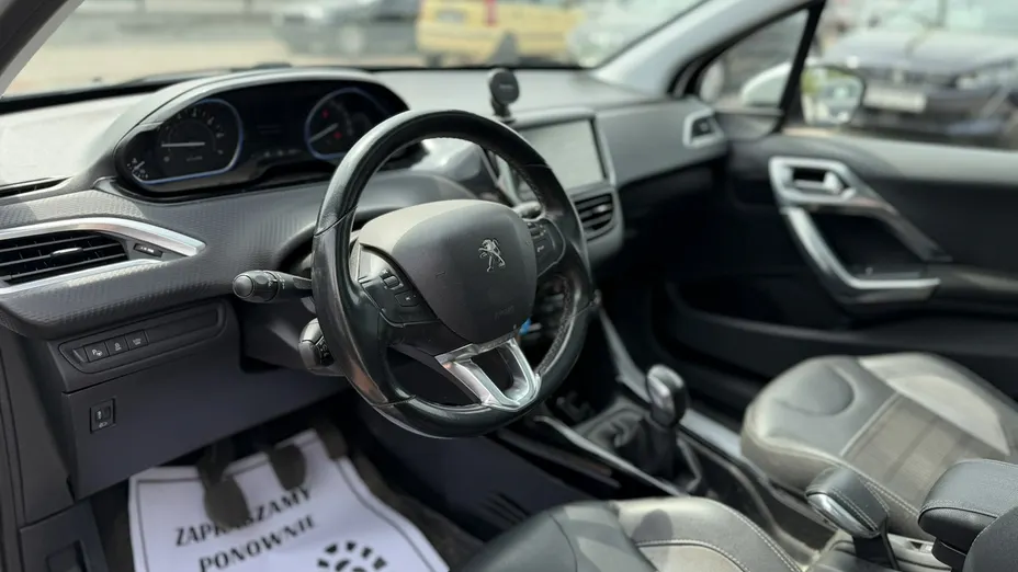 PEUGEOT 2008 -