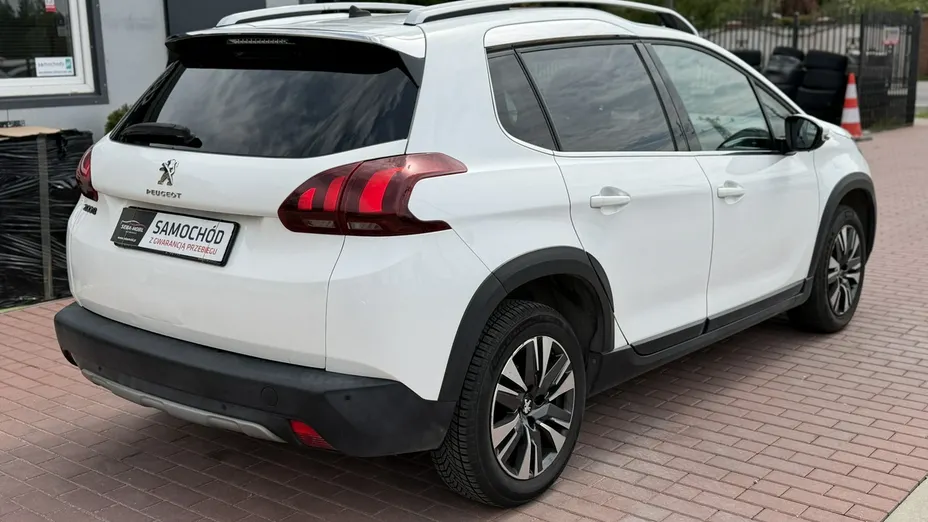 PEUGEOT 2008 -