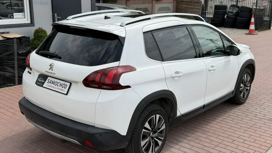 PEUGEOT 2008 -