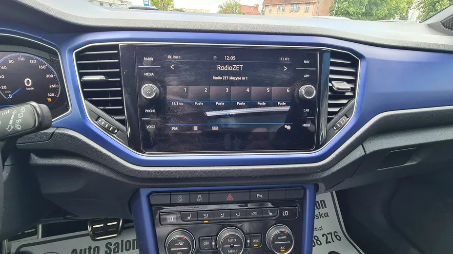 VOLKSWAGEN T-ROC -