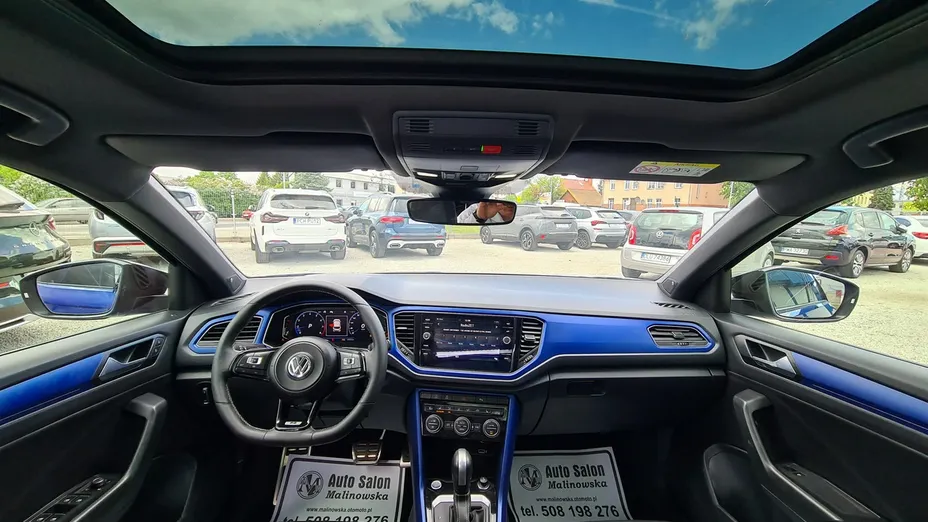 VOLKSWAGEN T-ROC -