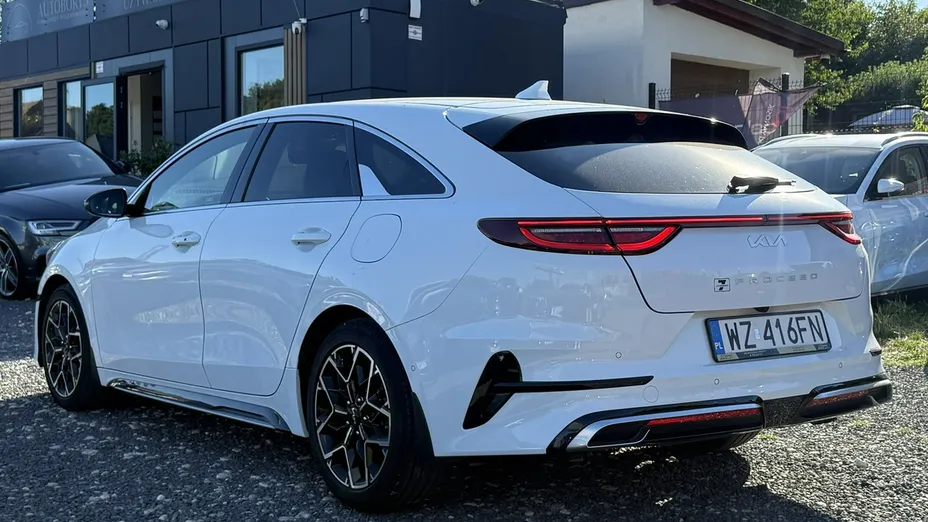 KIA ProCeed -