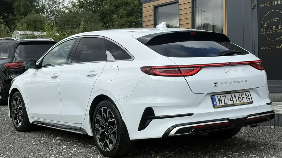 KIA ProCeed -