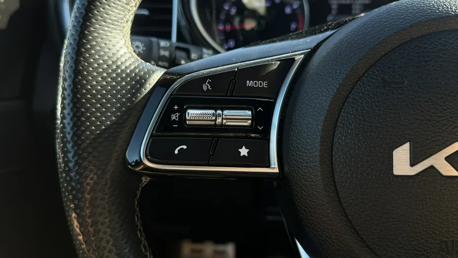 KIA ProCeed -