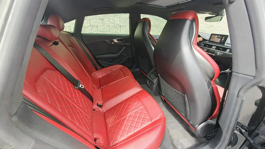 AUDI S5 Sportback -