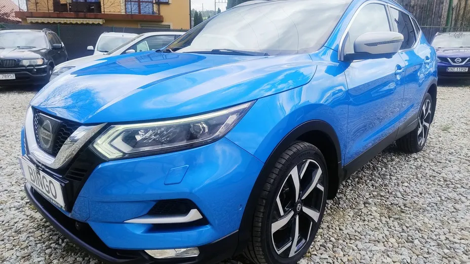 NISSAN Qashqai -