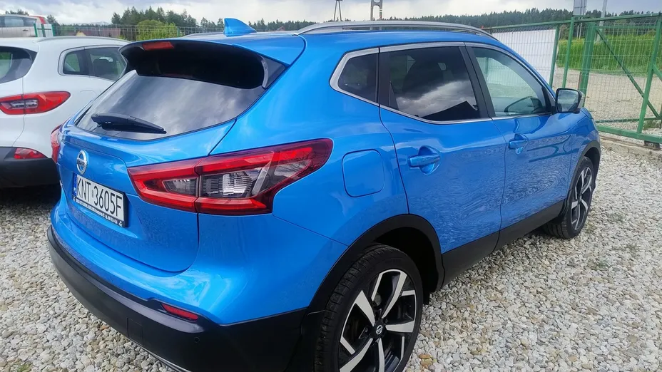 NISSAN Qashqai -
