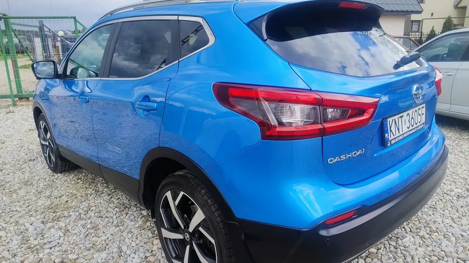 NISSAN Qashqai -