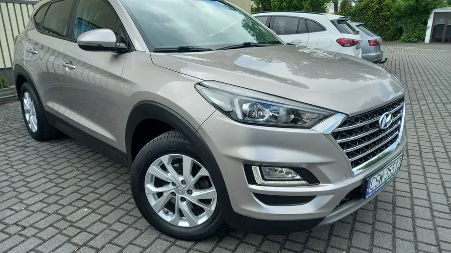 HYUNDAI Tucson -