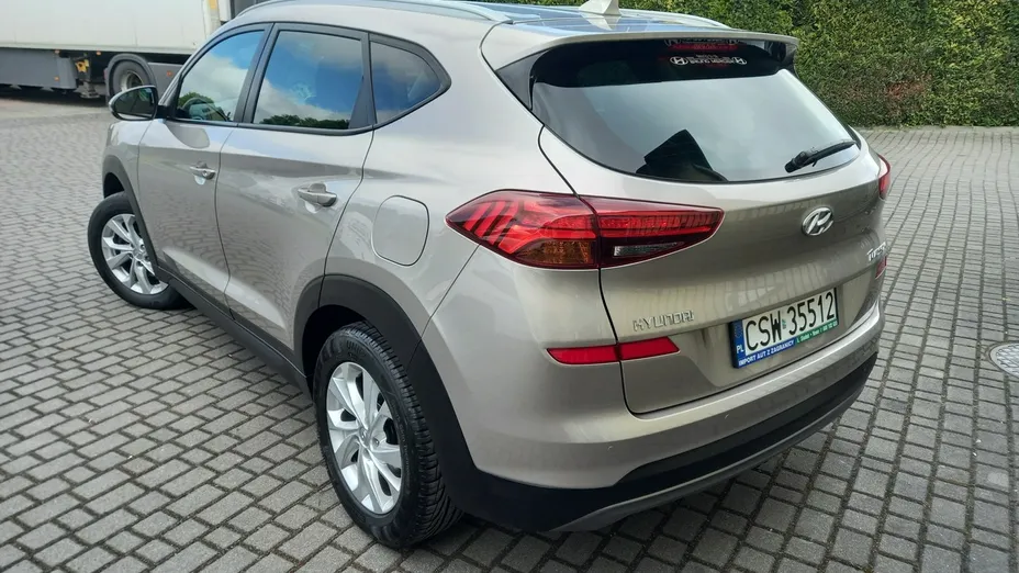 HYUNDAI Tucson -