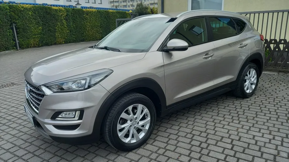 HYUNDAI Tucson -