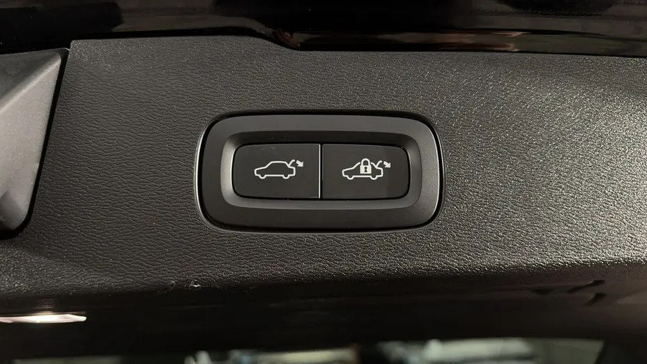 VOLVO V60 -