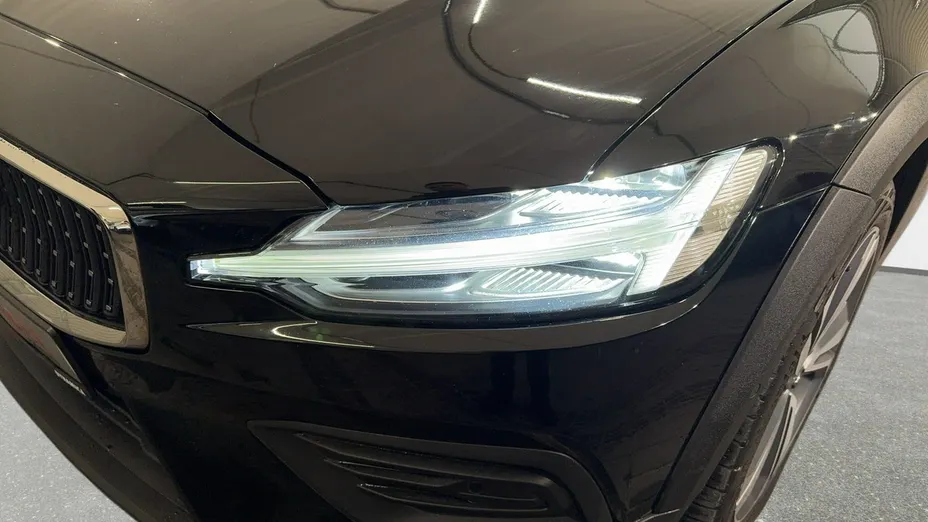 VOLVO V60 -