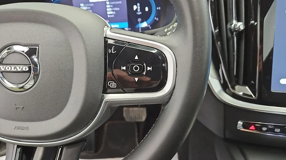 VOLVO V60 -