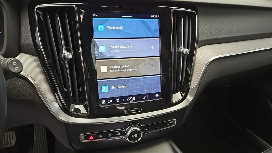 VOLVO V60 -