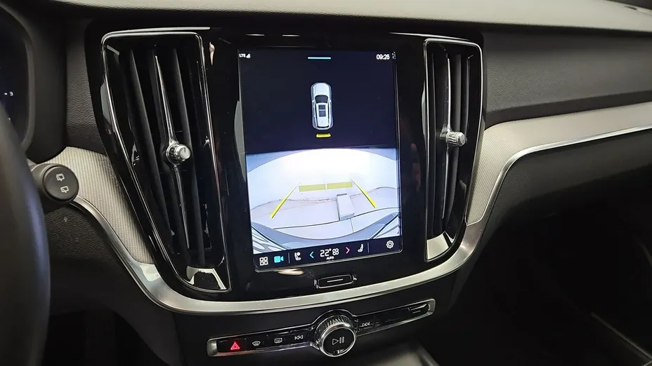 VOLVO V60 -