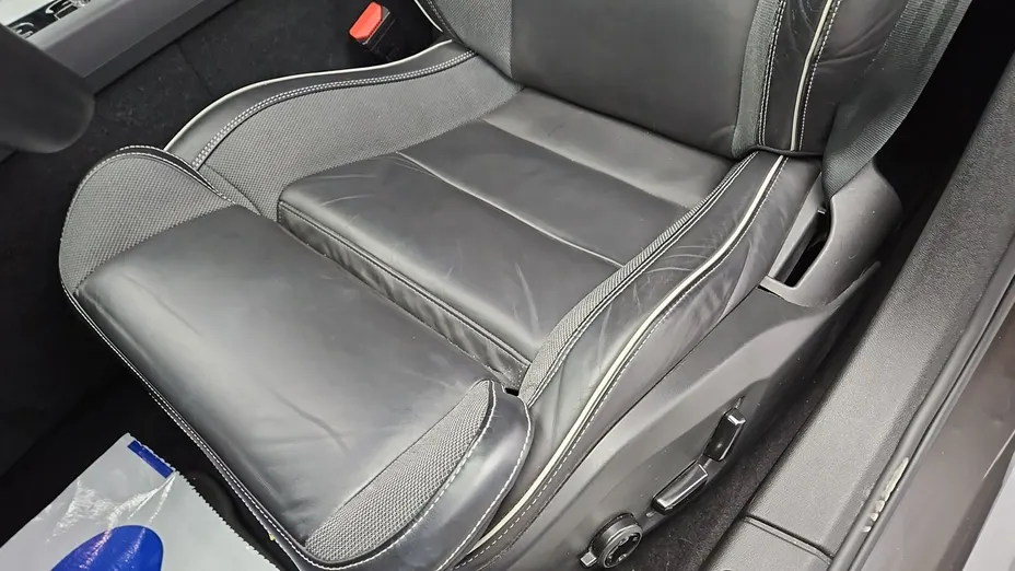 VOLVO V60 -