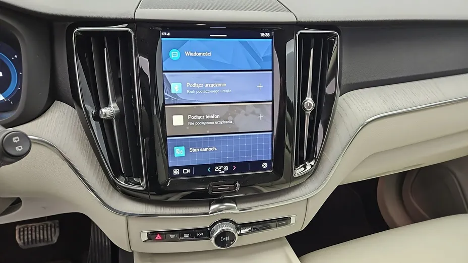 VOLVO XC60 -