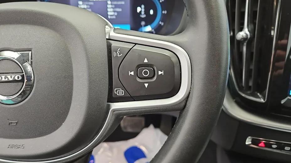 VOLVO XC60 -