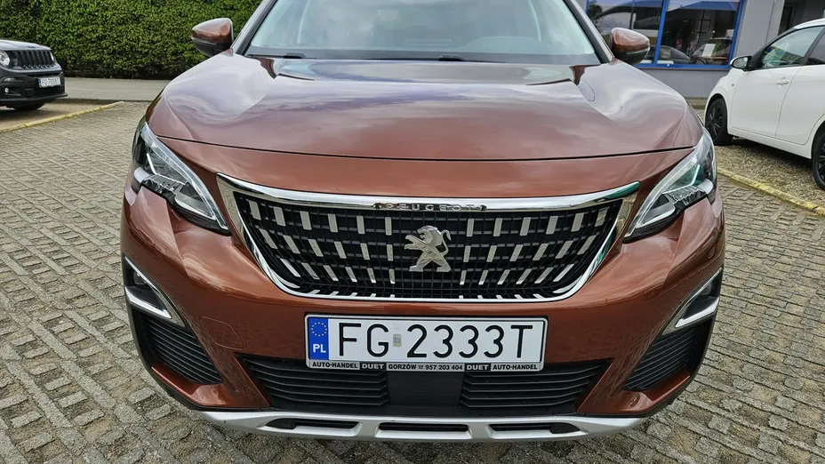 PEUGEOT 3008 -