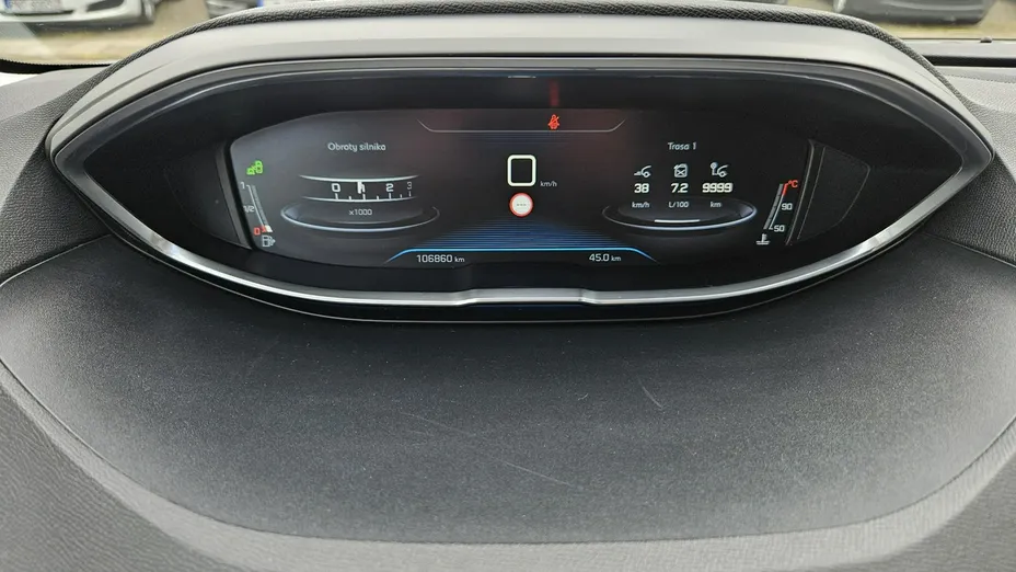 PEUGEOT 3008 -