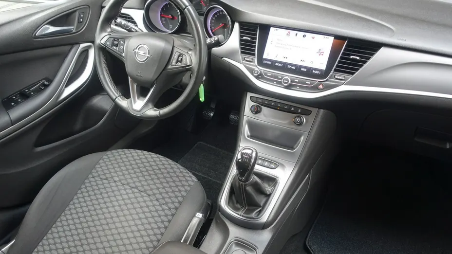 OPEL Astra -