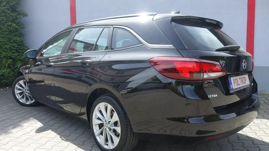 OPEL Astra -