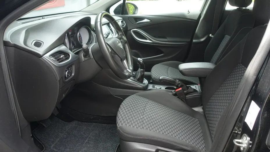 OPEL Astra -