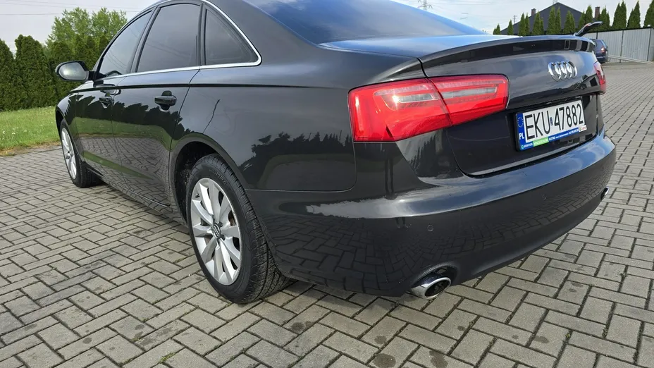 AUDI A6 -