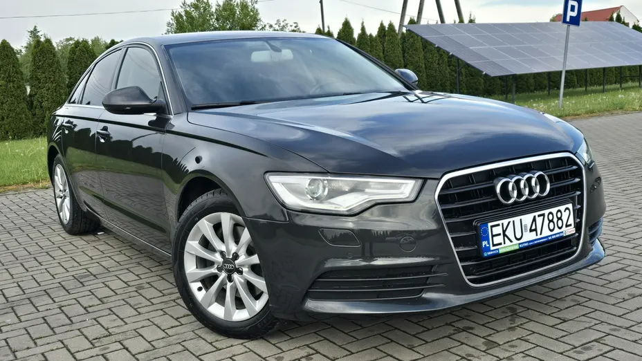 AUDI A6 -