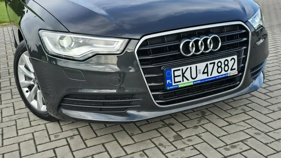 AUDI A6 -