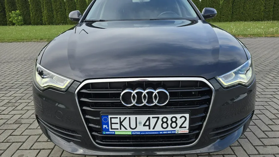 AUDI A6 -