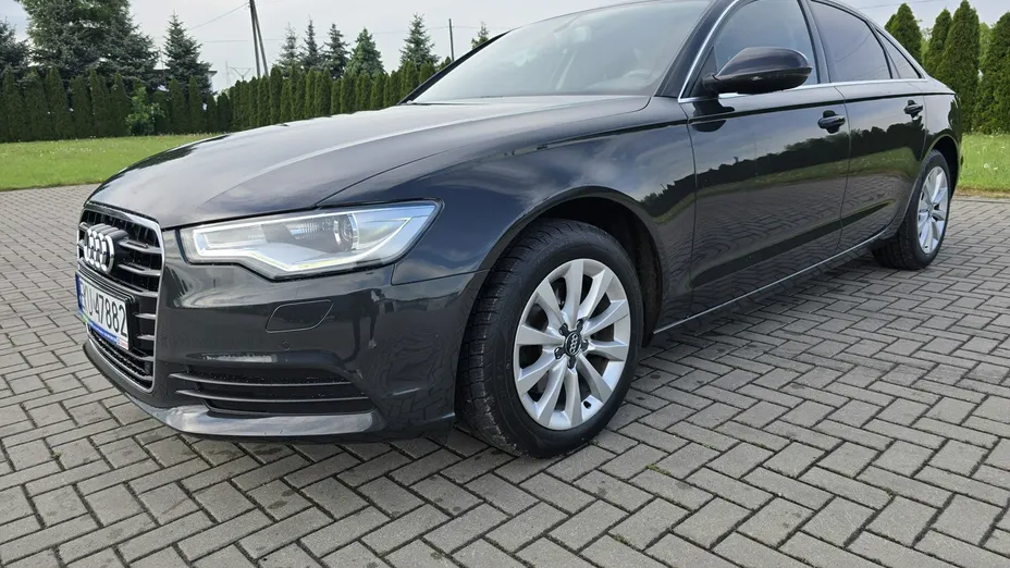 AUDI A6 -