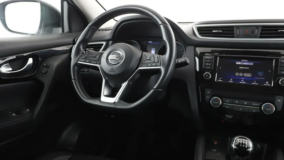 NISSAN Qashqai -