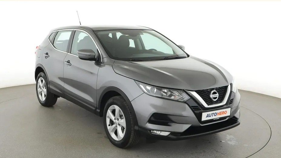 NISSAN Qashqai -