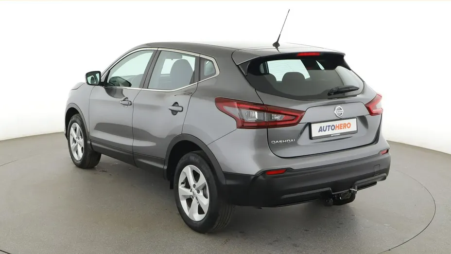 NISSAN Qashqai -