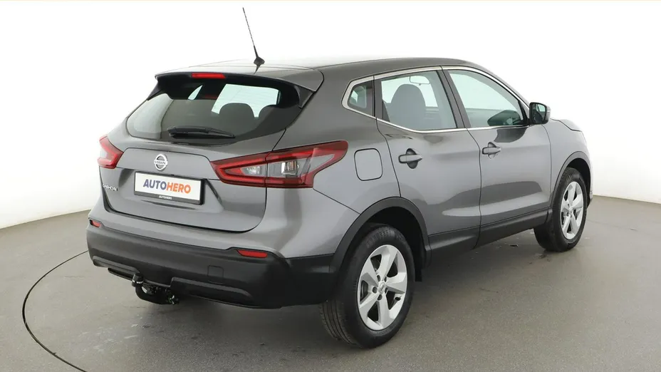 NISSAN Qashqai -
