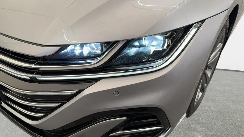 VOLKSWAGEN Arteon -