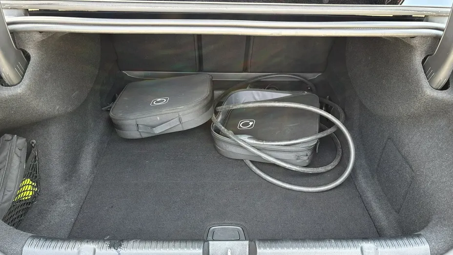 MERCEDES-BENZ EQE -
