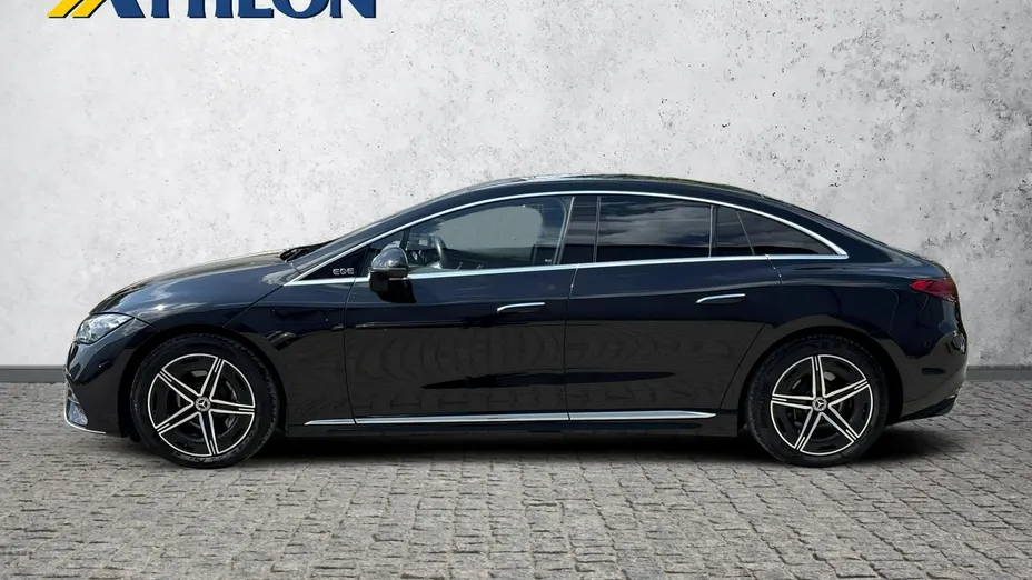 MERCEDES-BENZ EQE -